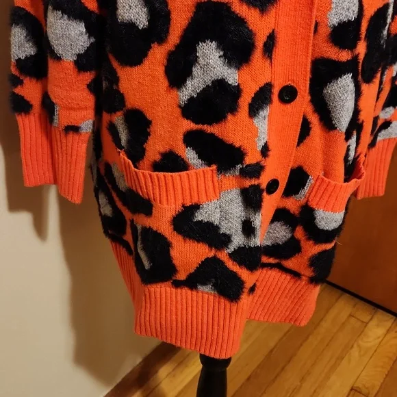 Torrid Neon Animal Print Cardigan Sweater Size 12/14 New Without Tags - Picture 5 of 11